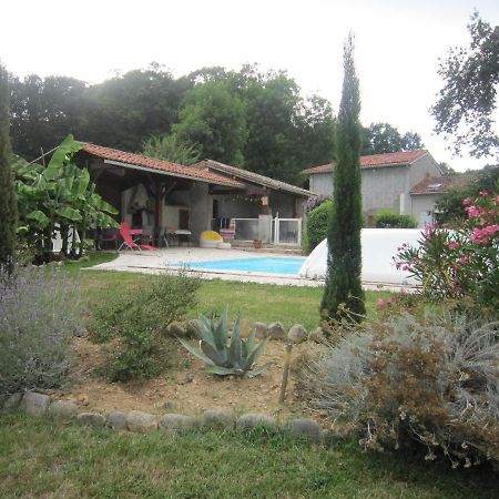 Chez Mamie Jo A La Campagne Bed & Breakfast Ponlat-Taillebourg Екстериор снимка