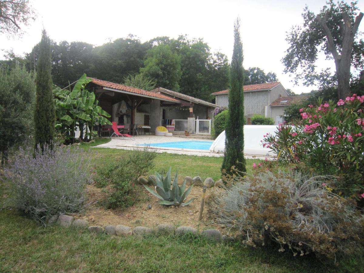 Chez Mamie Jo A La Campagne Bed & Breakfast Ponlat-Taillebourg Екстериор снимка
